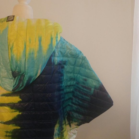 ROYLN Cropped Hi-Low Poncho - XS/S NWT - Picture 7 of 8